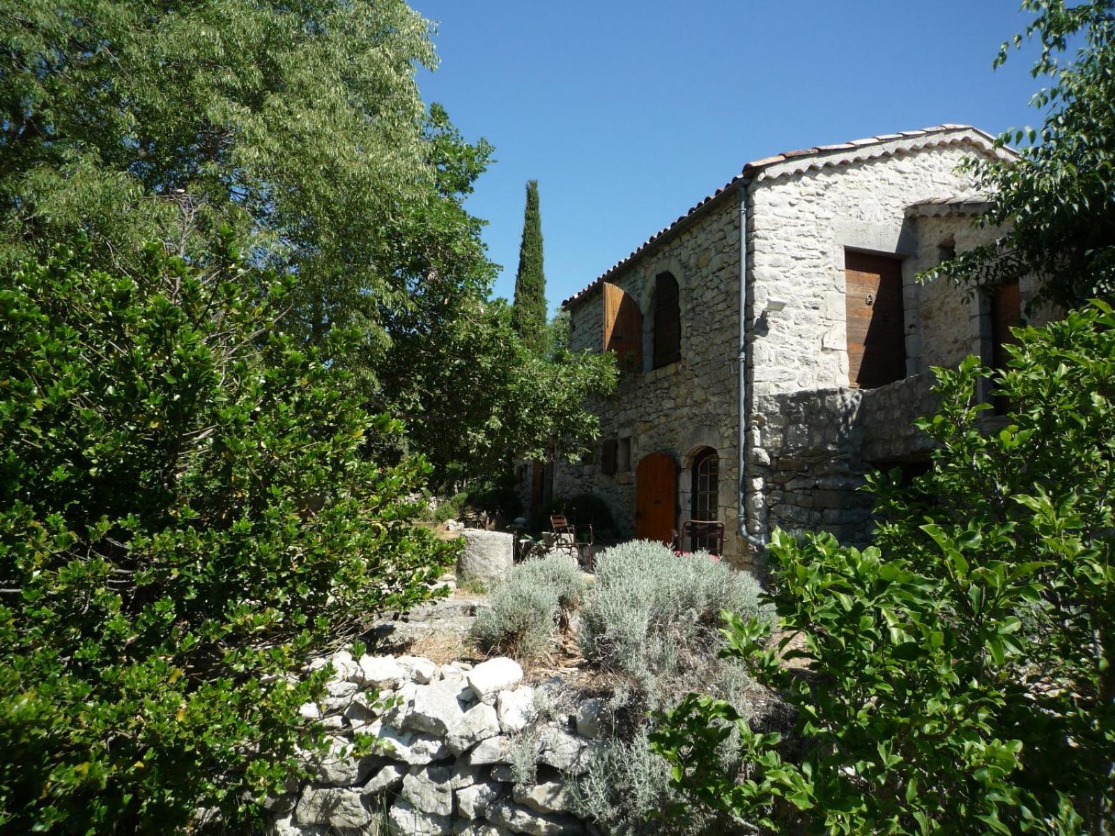 Roulottes Et Cabanes De Saint Cerice Vogue Exteriér fotografie